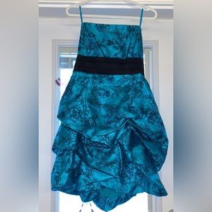Large Strapless Dress from Le Chateau